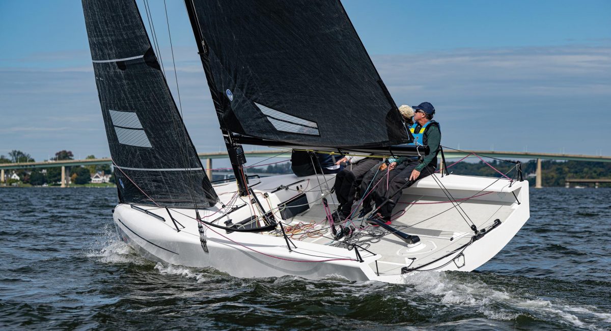 ClubSwan 28