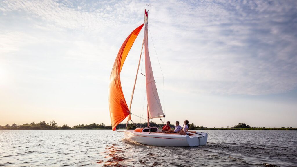 Aira 22 at sail