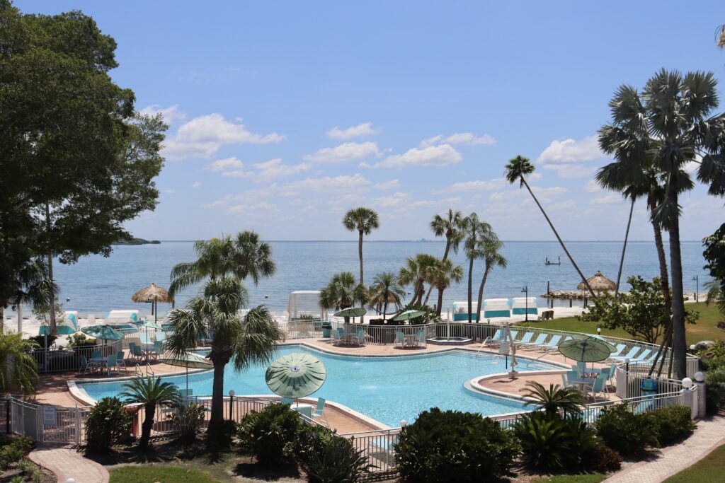 Sky Large Pool with Beach